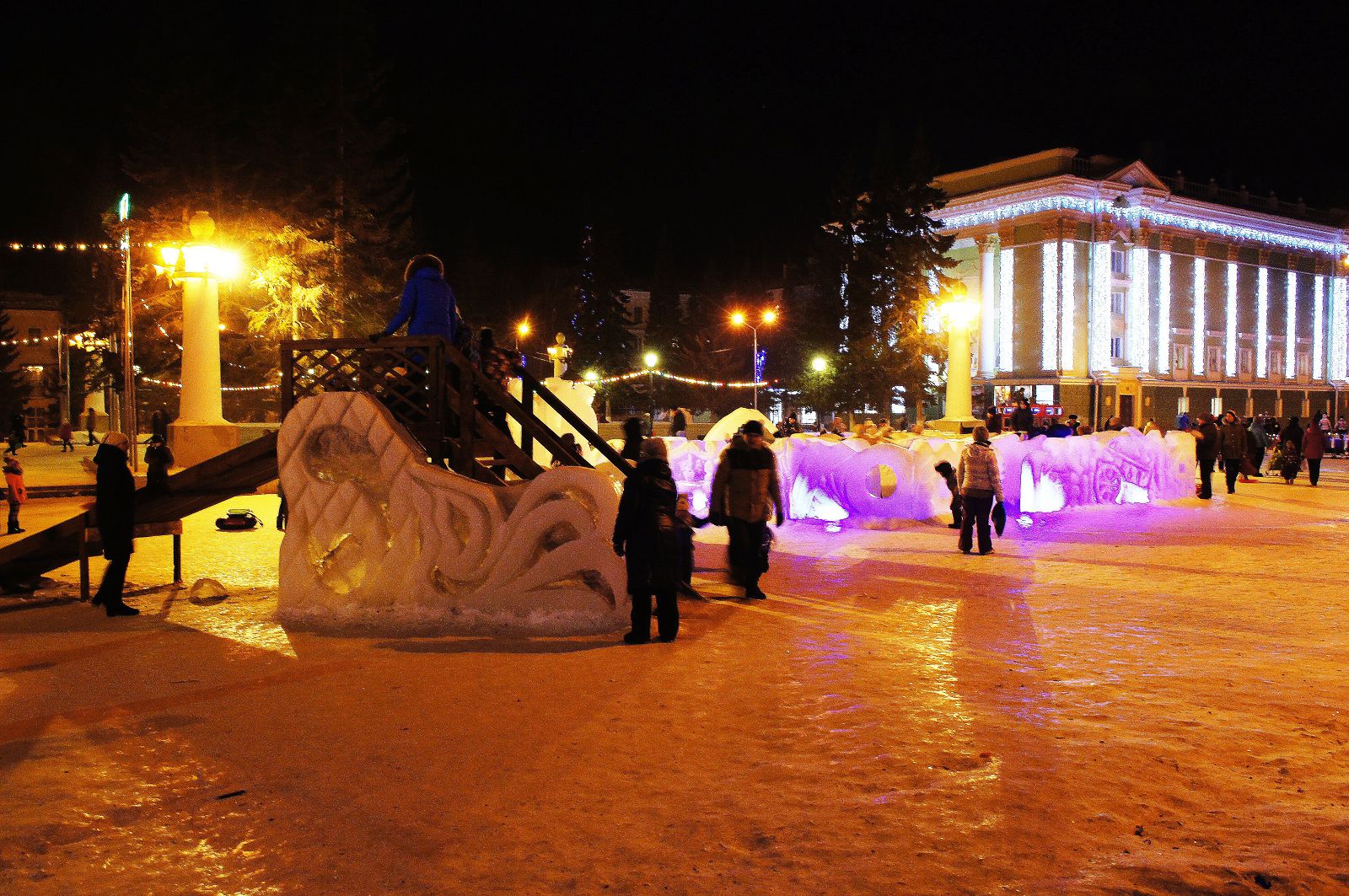 площадь металлургов